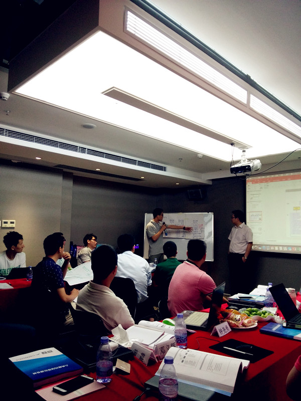 在汽車工業(yè)產(chǎn)品中應(yīng)用FMEA的技術(shù)分析      