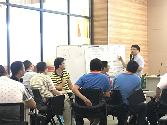 李國武老師圍繞8D的分析步驟講解